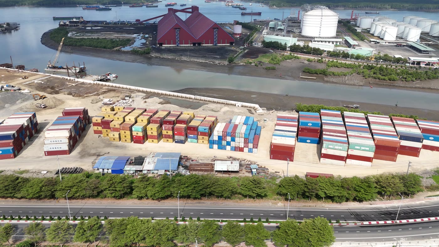 Container terminal and industrial port infrastructure in Vietnam